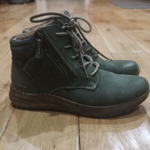 Josef Seibel Green Leather Winter Boots
